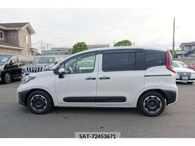 Toyota SIENTA 2022-11 285070-3