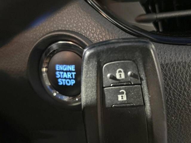 Toyota C-HR 2017-06 29147-8