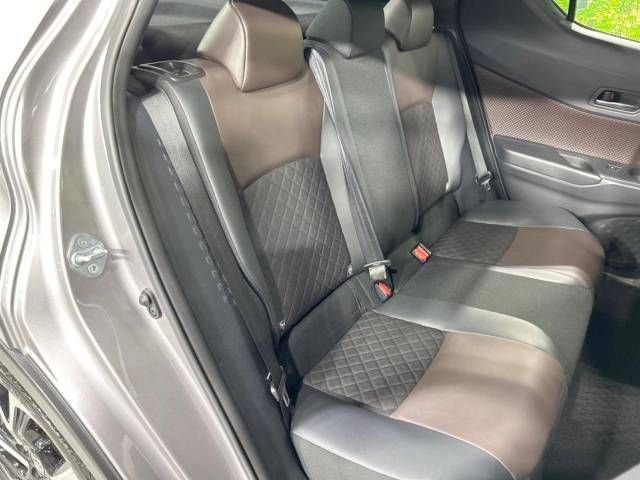 Toyota C-HR 2017-06 29147-11
