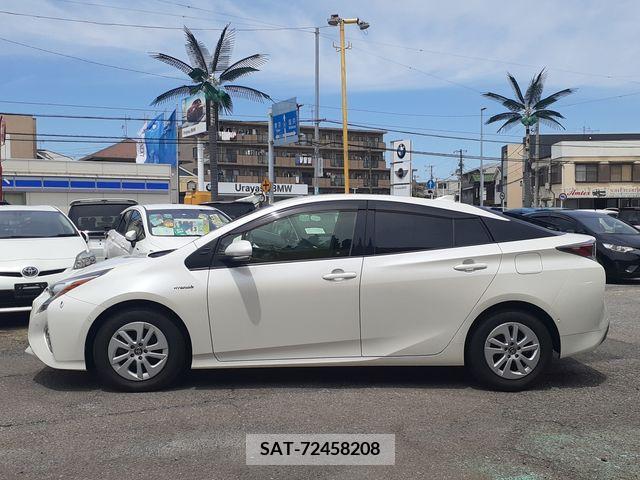 Toyota PRIUS 2016-12 282152-9