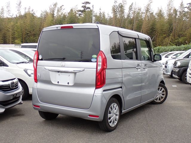 Honda N BOX 2020-10 183762-2