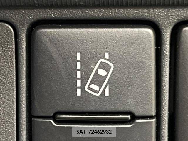 Toyota AQUA 2019-08 260259-7