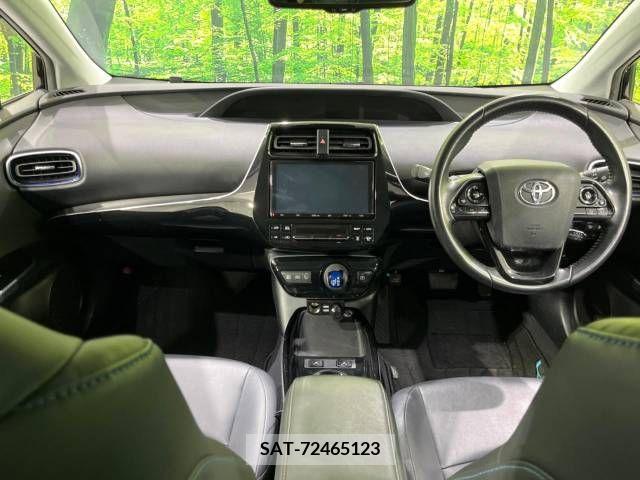 Toyota PRIUS 2019-01 282079-1