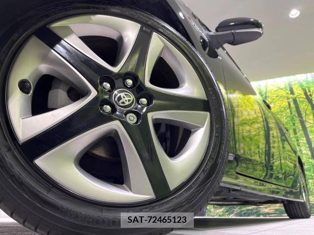 Toyota PRIUS 2019-01 282079-13