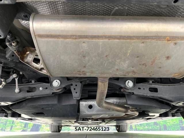 Toyota PRIUS 2019-01 282079-19