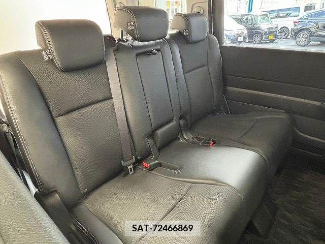 Honda STEP WGN 2013-07 368856-9