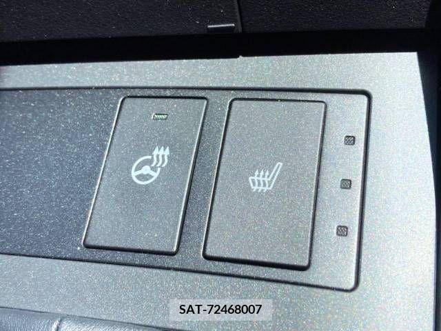 Lexus IS 2023-03 297922-4