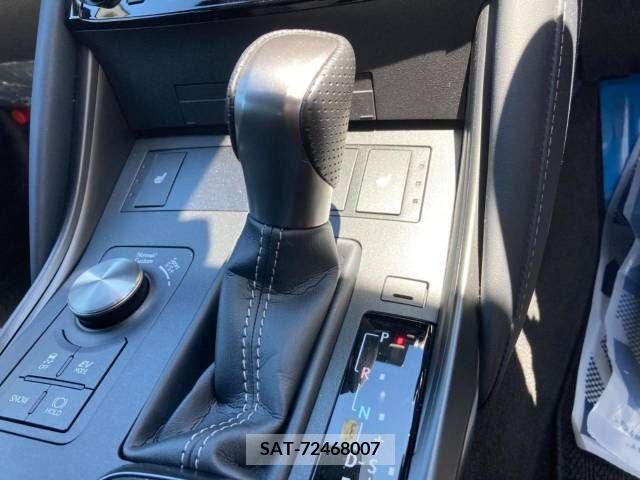 Lexus IS 2023-03 297922-5