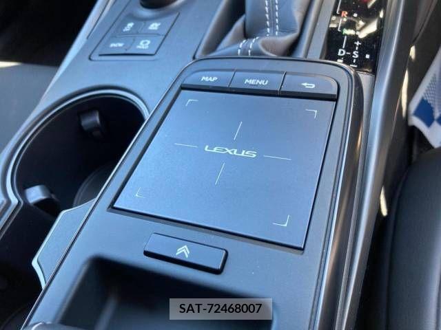 Lexus IS 2023-03 297922-1