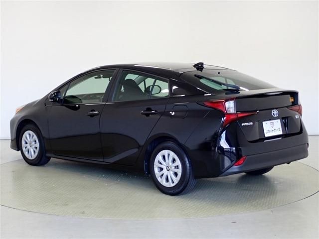 Toyota PRIUS 2022-03 10605-6
