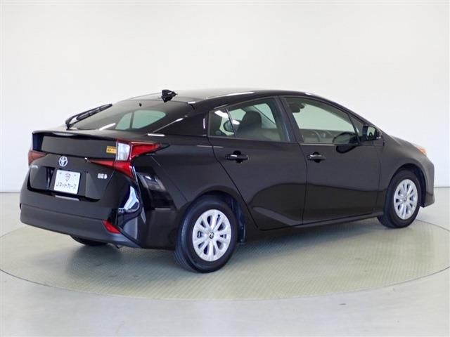 Toyota PRIUS 2022-03 10605-3