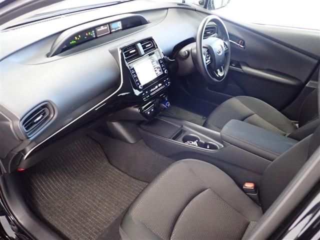 Toyota PRIUS 2022-03 10605-23
