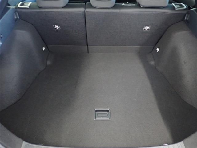 Toyota PRIUS 2022-03 10605-26