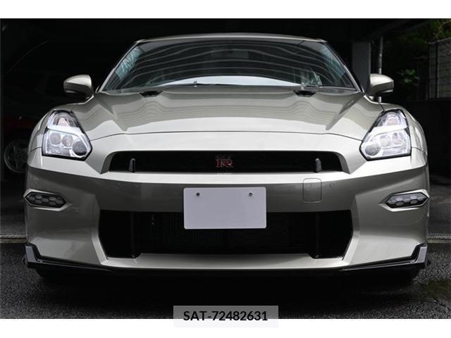 Nissan GT-R 2024-04 271193-7