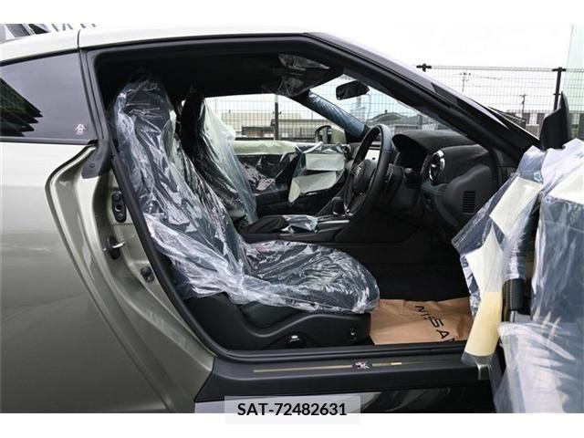 Nissan GT-R 2024-04 271193-8