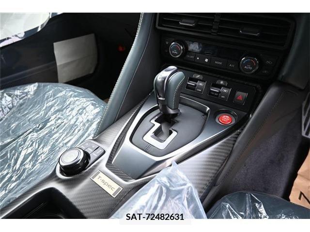 Nissan GT-R 2024-04 271193-15