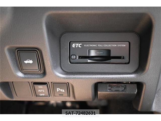 Nissan GT-R 2024-04 271193-17