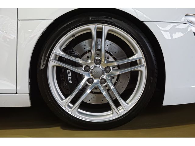 Audi R8 2008-06 16993-2