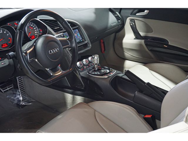 Audi R8 2008-06 16993-1