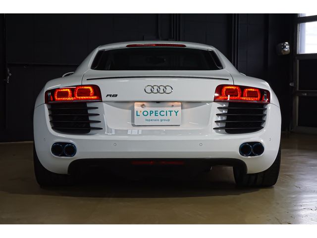 Audi R8 2008-06 16993-24