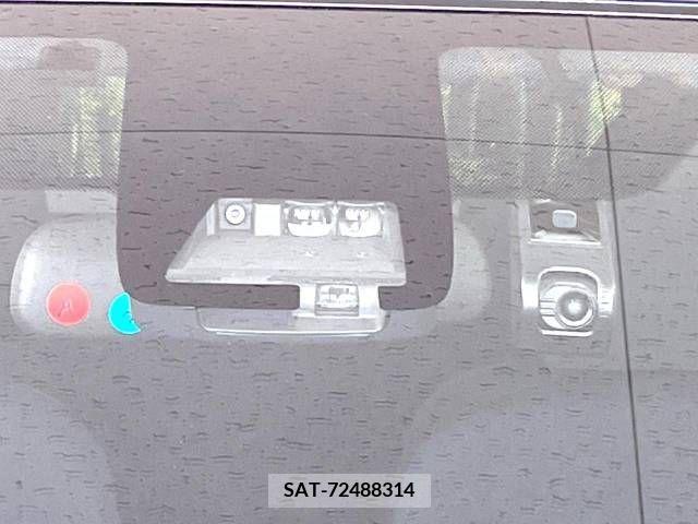 Toyota AQUA 2018-03 260201-2