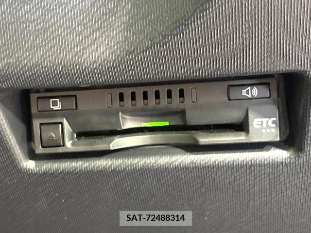Toyota AQUA 2018-03 260201-5