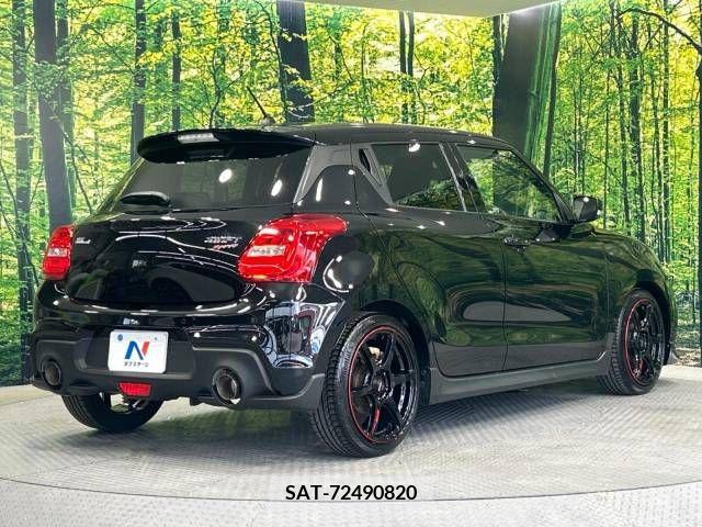Suzuki SWIFT 2022-07 339024-17