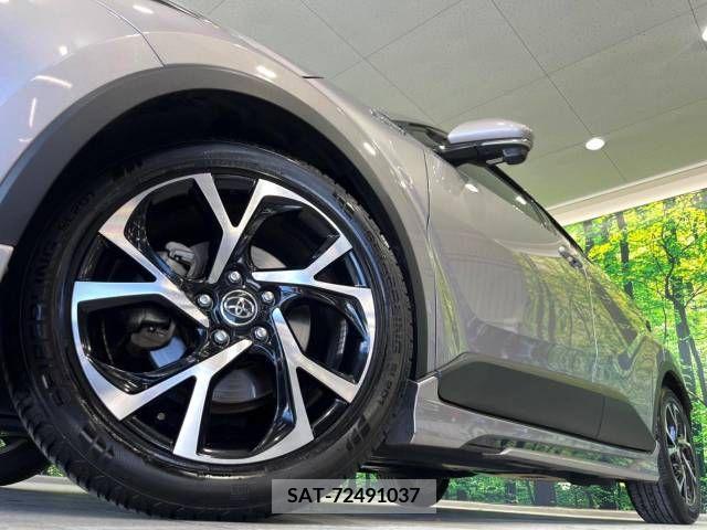Toyota C-HR 2017-09 389961-13