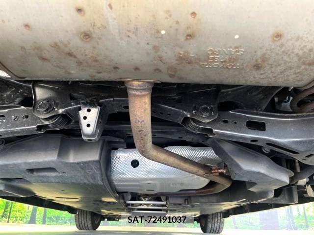 Toyota C-HR 2017-09 389961-19
