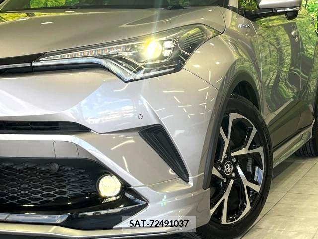 Toyota C-HR 2017-09 389961-12