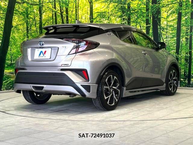Toyota C-HR 2017-09 389961-17