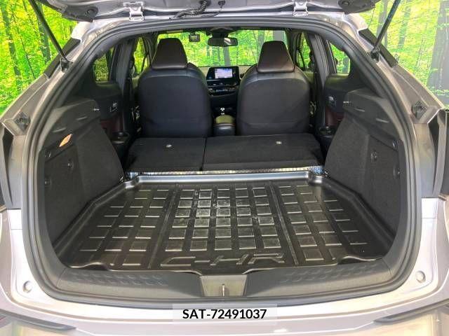 Toyota C-HR 2017-09 389961-10