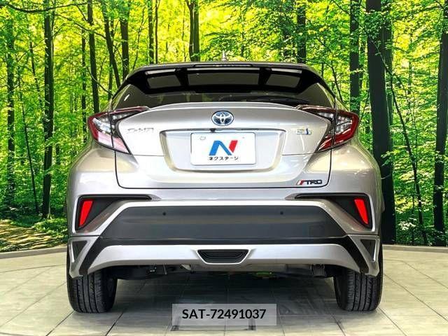 Toyota C-HR 2017-09 389961-15