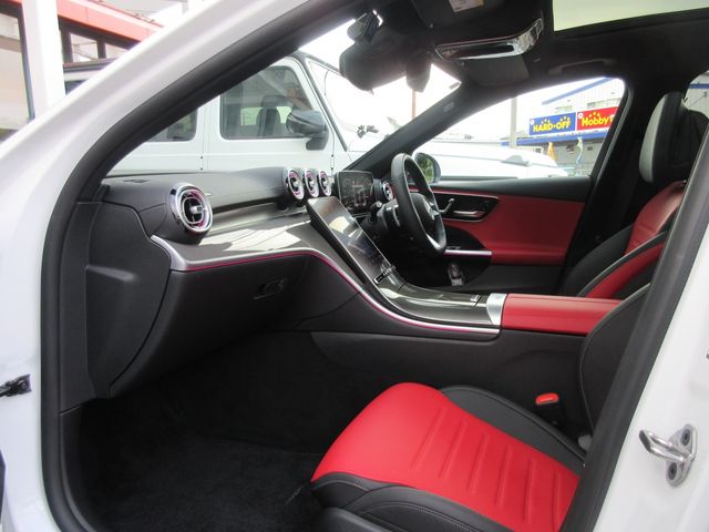 Mercedes Benz C-CLASS 2022-06 15048-17