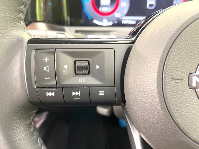 Nissan AURA 2023-06 195344-7