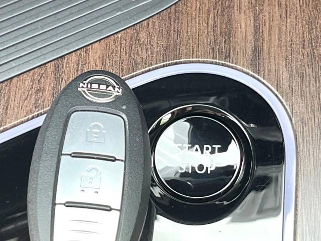 Nissan AURA 2023-06 195344-5