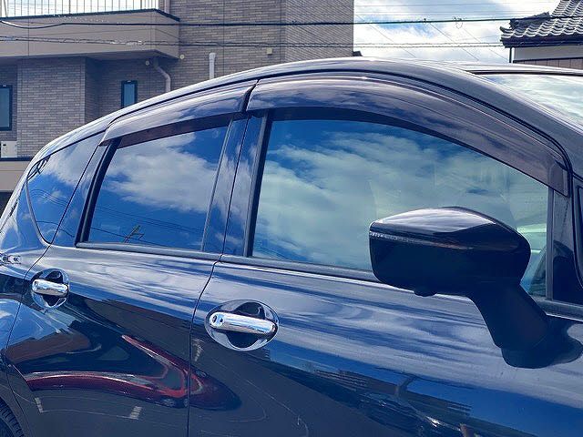 Nissan NOTE 2017-12 20137-25