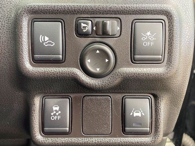 Nissan NOTE 2017-12 20137-22