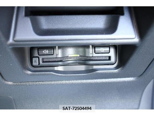 Mazda MX-30 2021-11 302260-13