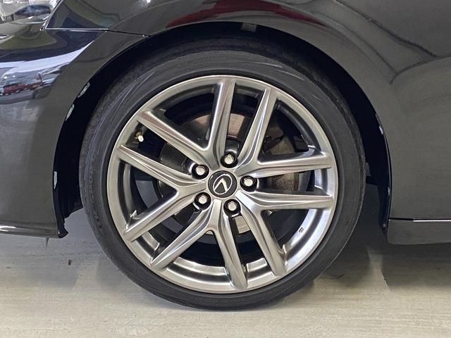 Lexus IS 2015-02 196816-7