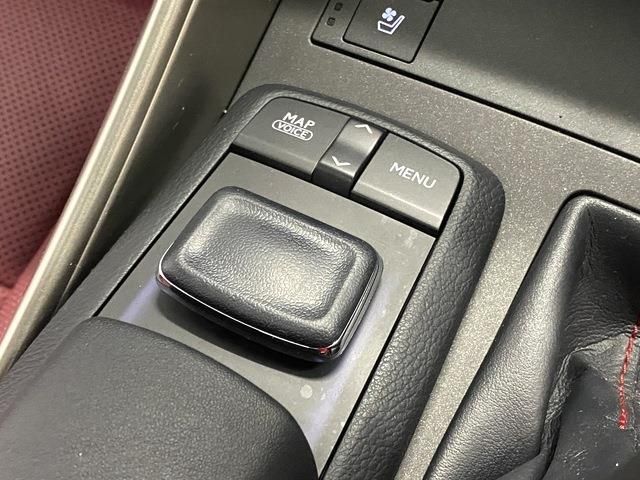 Lexus IS 2015-02 196816-18