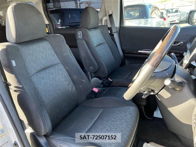 Toyota VELLFIRE 2012-04 207626-18
