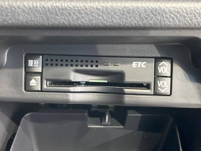 Toyota VOXY 2012-03 185374-6