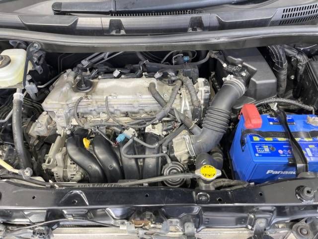 Toyota VOXY 2012-03 185374-18