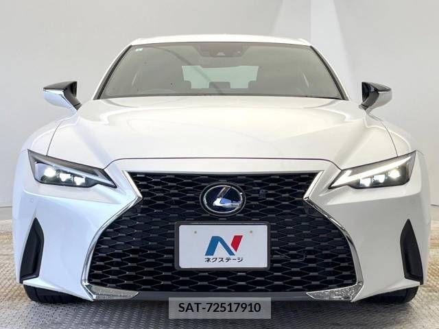 Lexus IS 2021-04 354031-16