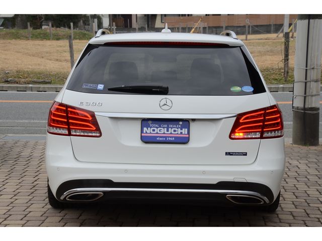 Mercedes Benz E-CLASS 2013-10 654-5