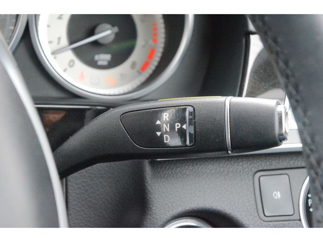 Mercedes Benz E-CLASS 2013-10 654-11