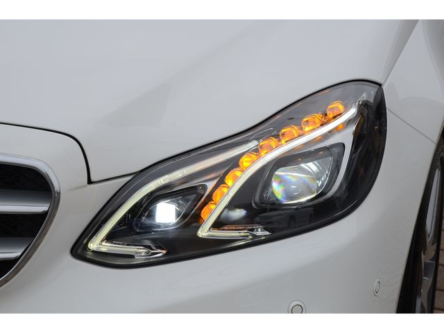 Mercedes Benz E-CLASS 2013-10 654-19