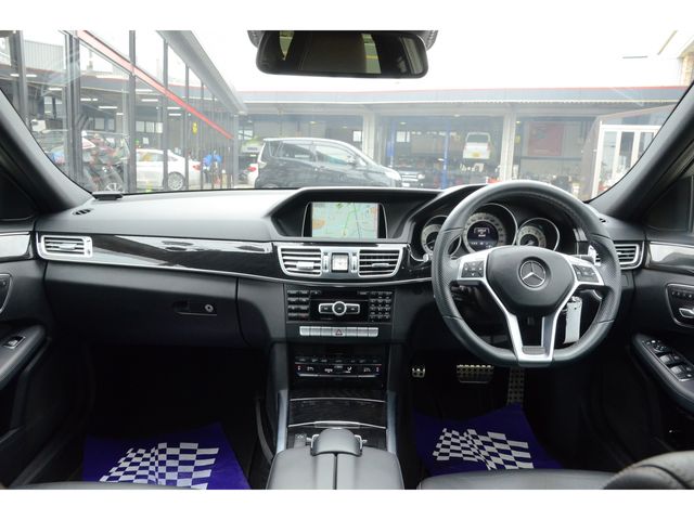 Mercedes Benz E-CLASS 2013-10 654-6