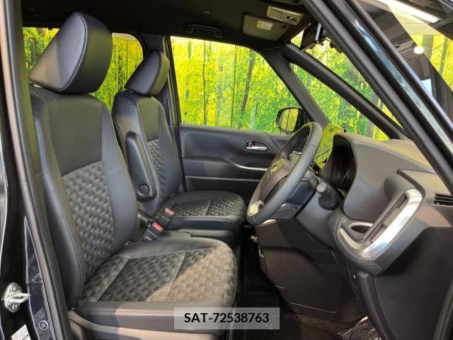 Toyota VOXY 2023-10 380572-9